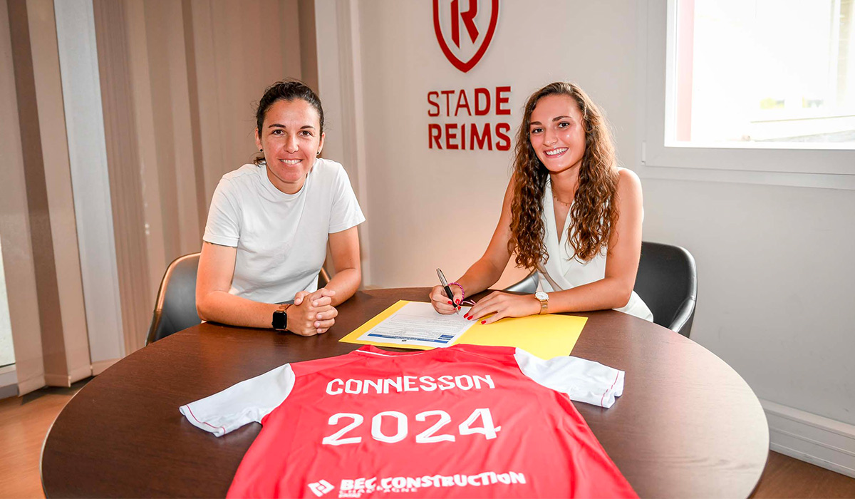 Adèle Connesson signe pro !