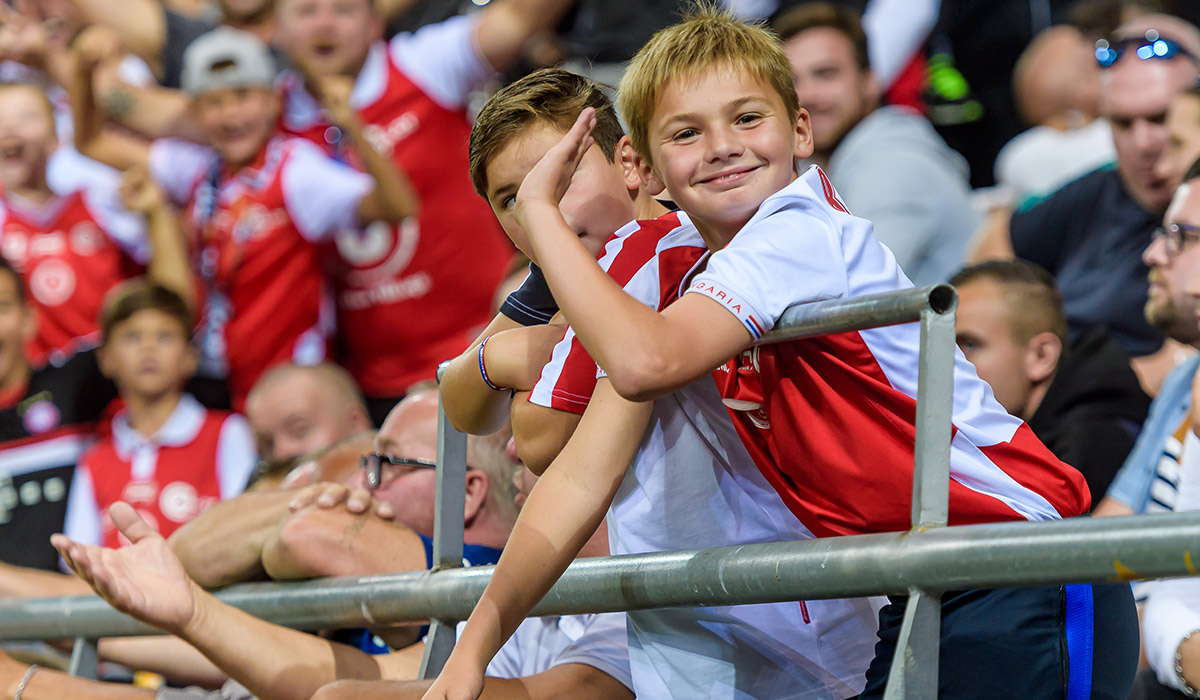 SDR-ASM supporters