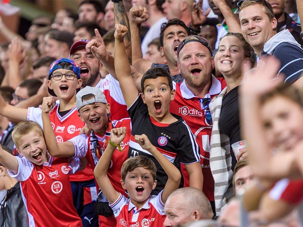 SDR-ASM supporters